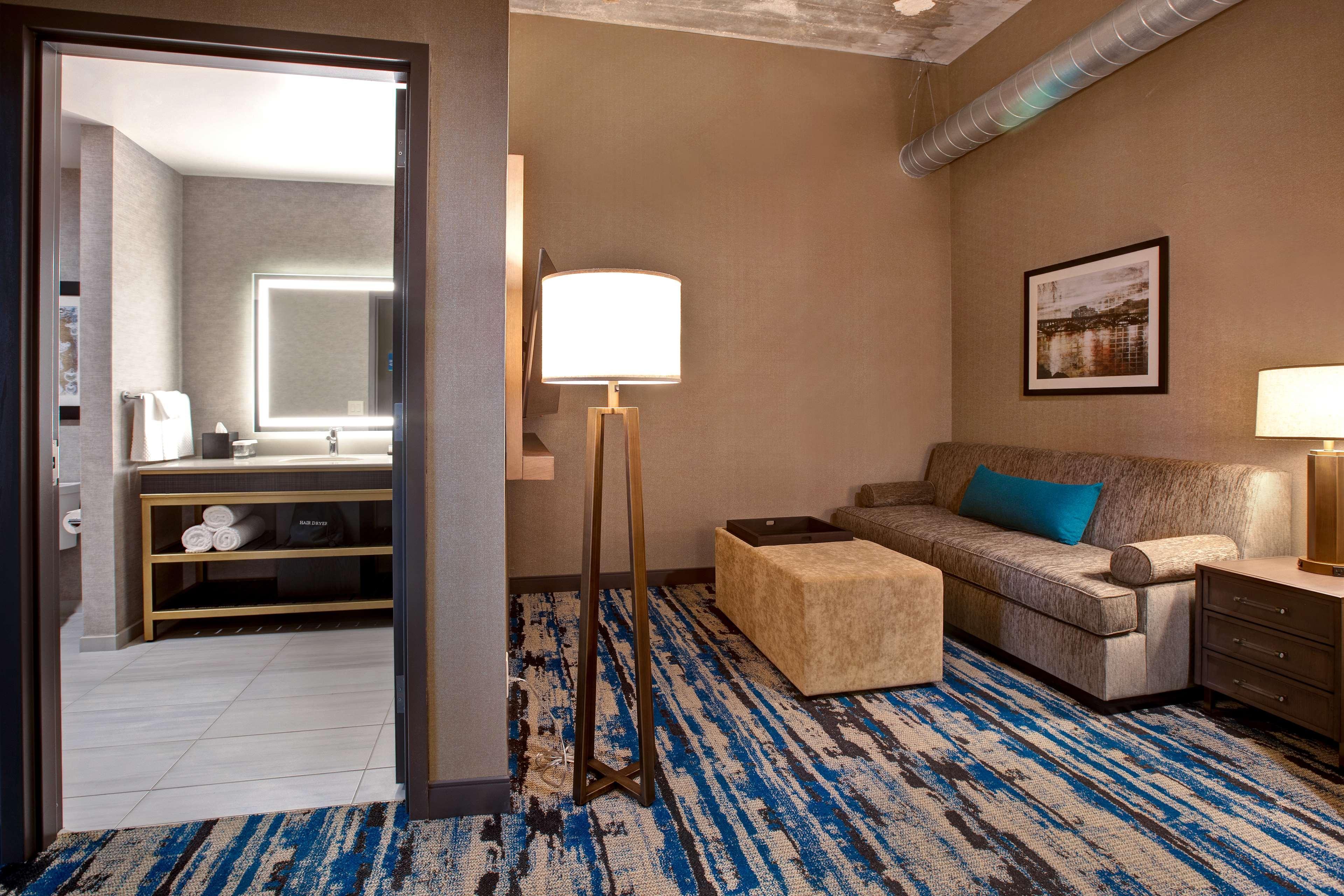 Embassy Suites By Hilton Rockford Riverfront Zewnętrze zdjęcie